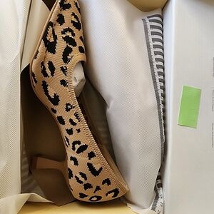 Cozy Island Leopard Knit Square Toe Pumps/New In Box